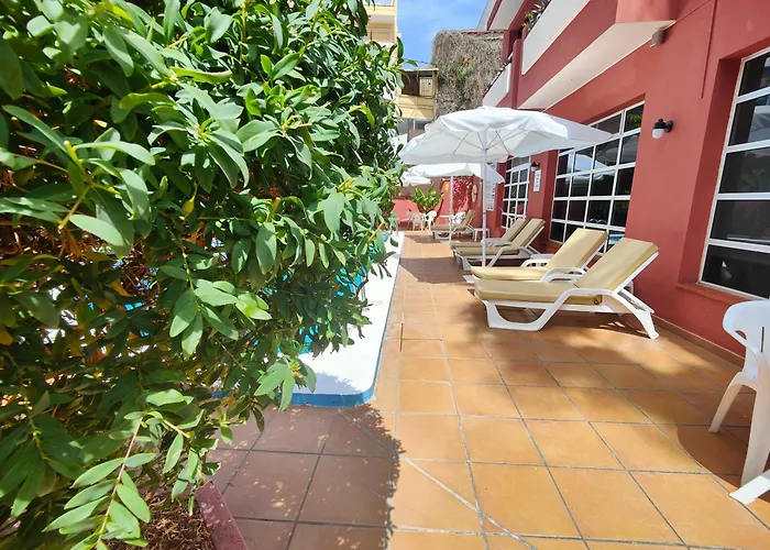 Don Candido Hotel *