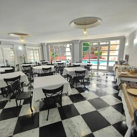 Hotel Don Cándido *